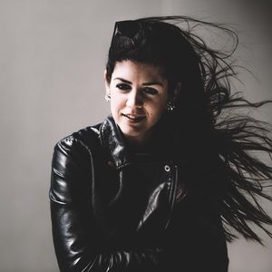 Meet your Posher, Simone